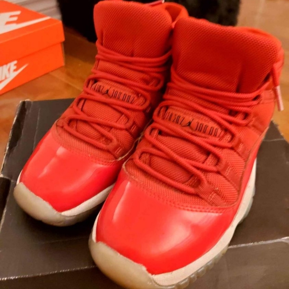 AIR JORDAN 11 RETRO 💥